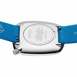 Bering Armbanduhr OCEAN PEBBLE MIT RECYCELTEM OZEAN-PLASTIK blau 18040-308