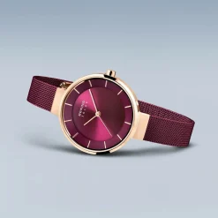 Bering Damen Armbanduhr Solar 31 mm 5 ATM Solar Slim Design Armband Milanaise 14631-969