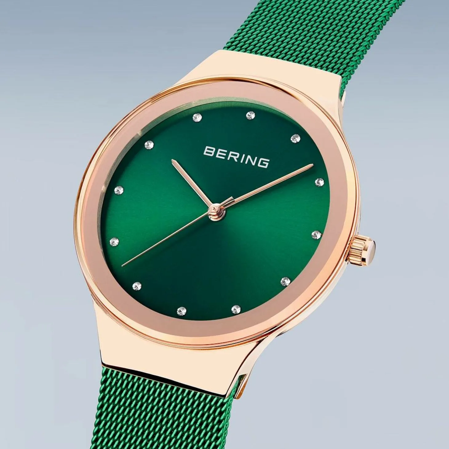 Bering Damen Armbanduhr Classic 34 mm 3 ATM Saphirglas SWAROVSKI ELEMENTS Slim Design Armband Milanaise 12934-868