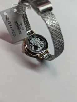 Bering Damen Armbanduhr Classic 31 mm Armband Milanaise 17831-010