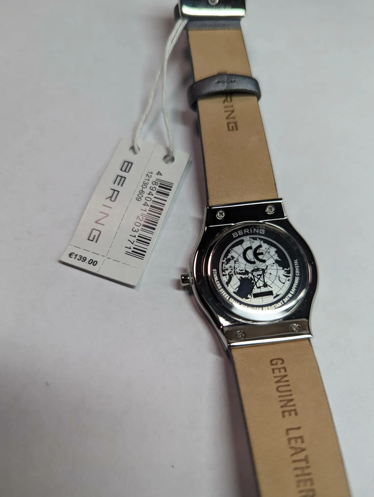 Bering Damen Armbanduhr Classic 30 mm Armband Satin Leder 12130-609