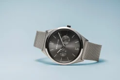 Bering unisex Armbanduhr Ultra Slim Armband Milanaise 17140-009