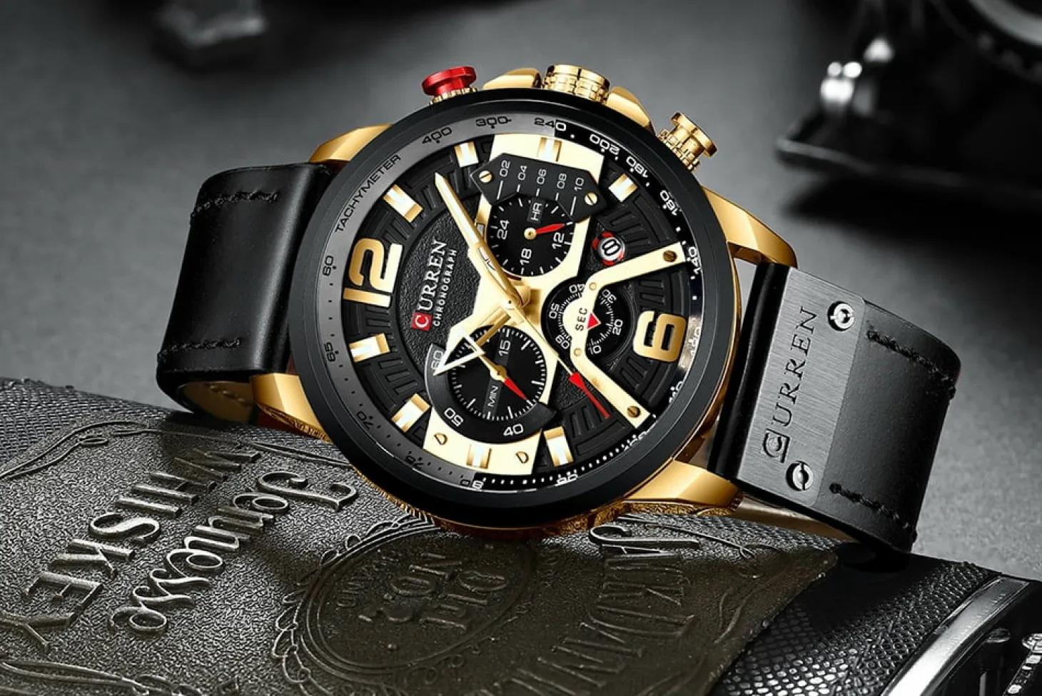 CURREN Men's Business Sport Watch 3ATM Waterproof Simple Design 8329