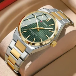 CURREN Men's Quartz Wristwatch with Stainless Steel Strap and Luminous Hands 8439