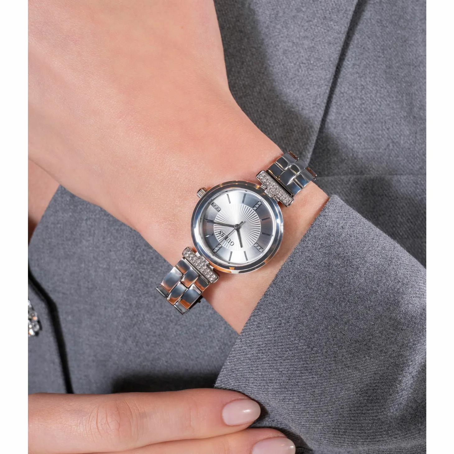 Guess Damen Armbanduhr Array