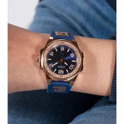 Guess Damen Armbanduhr G HYPE GW0617L3 Blau/Roségold