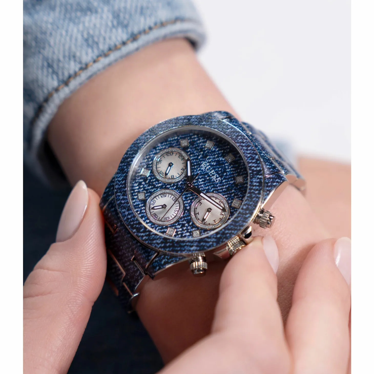 Guess Damen Armbanduhr INDIGO GW0750L1