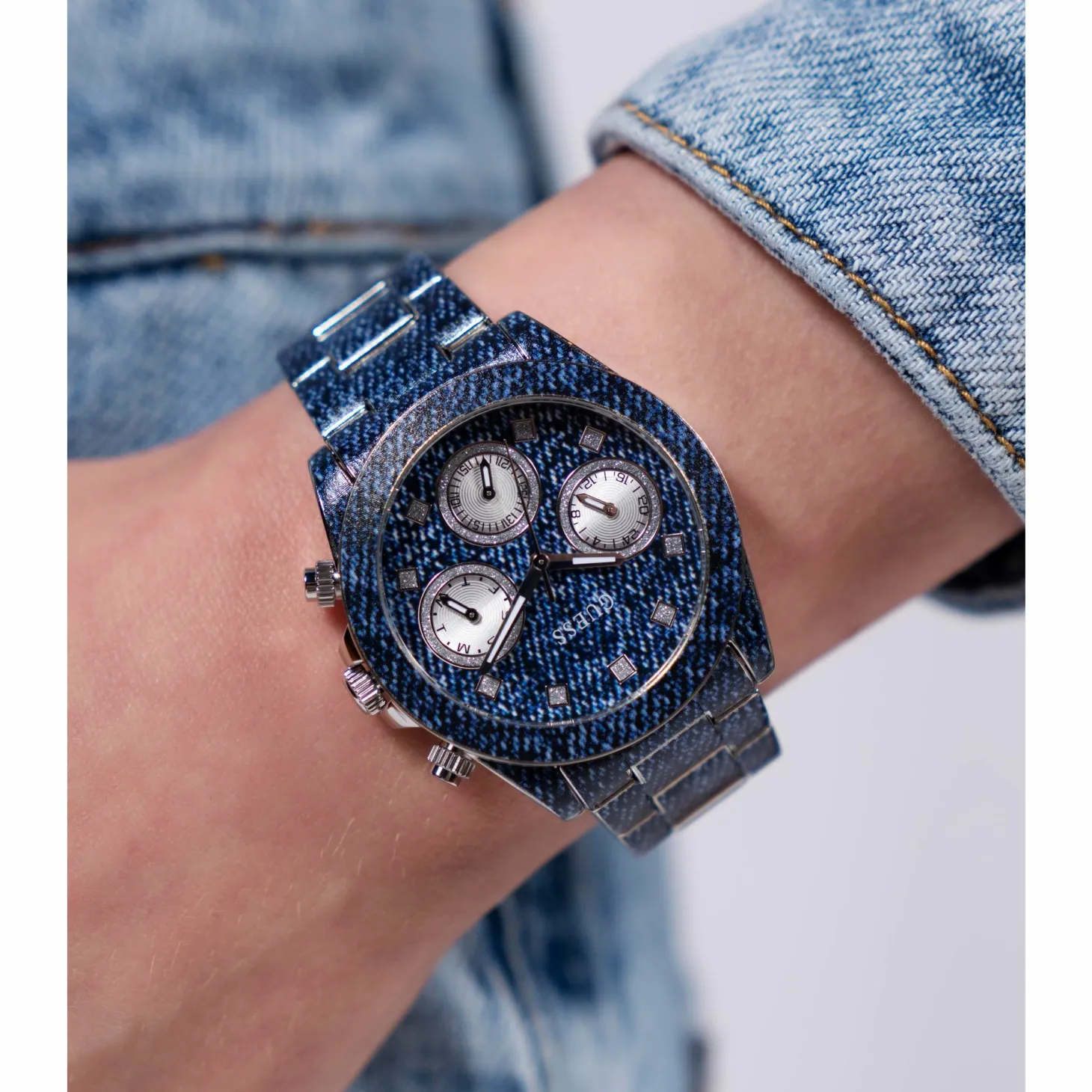 Guess Damen Armbanduhr INDIGO GW0750L1