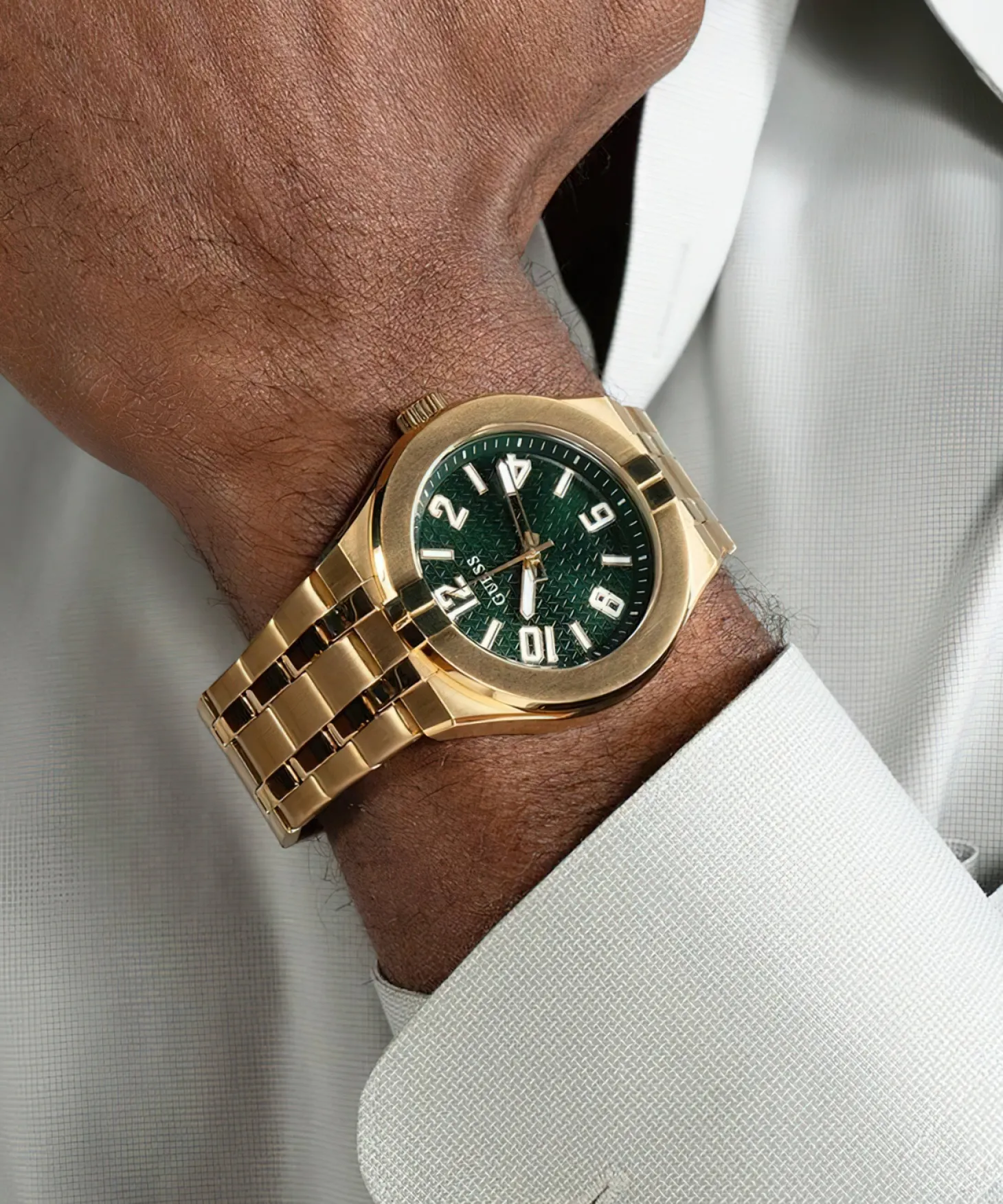 Guess Herren Armbanduhr ESCAPE 44 mm GW0661G2