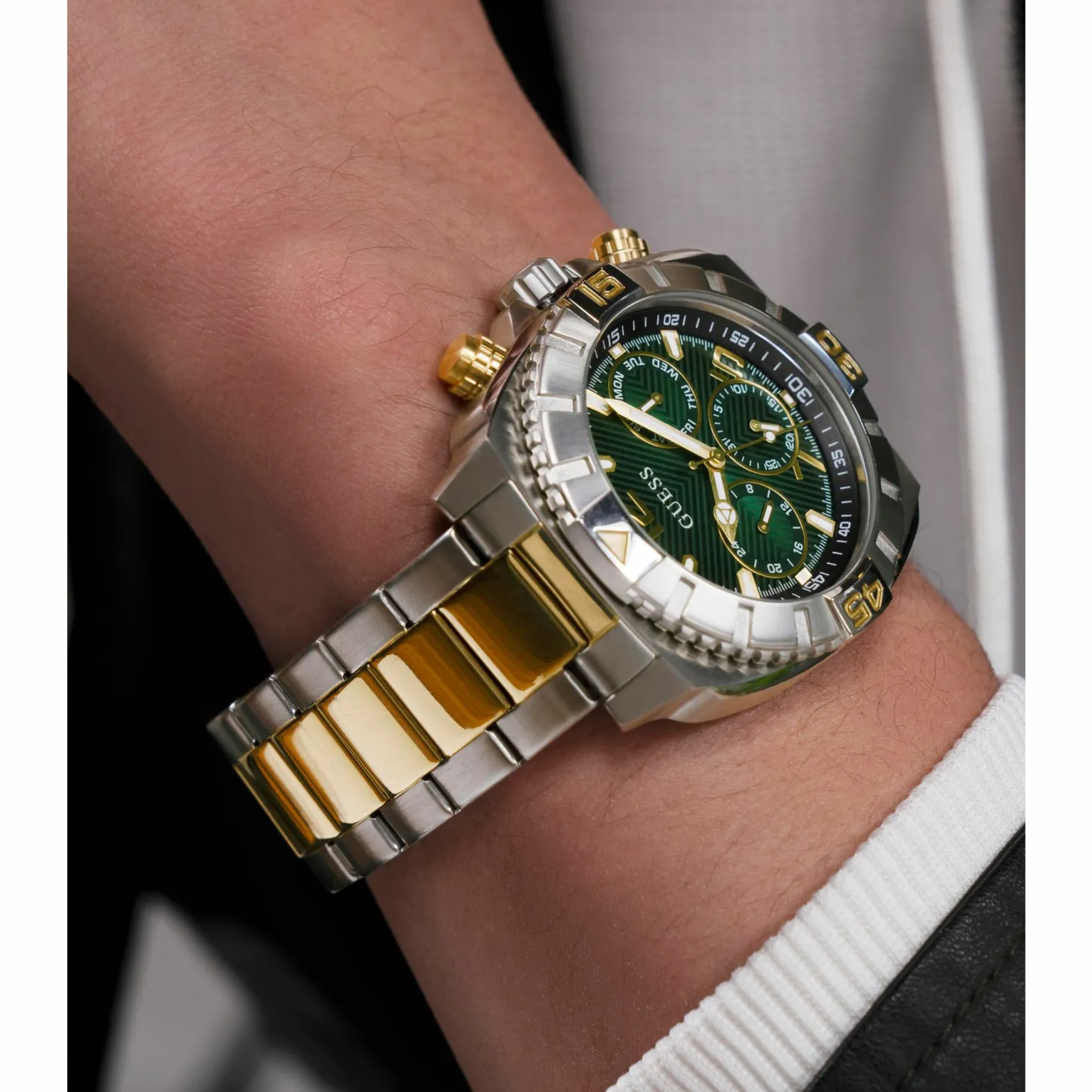 Guess Herren Multifunkions Armbanduhr Traction