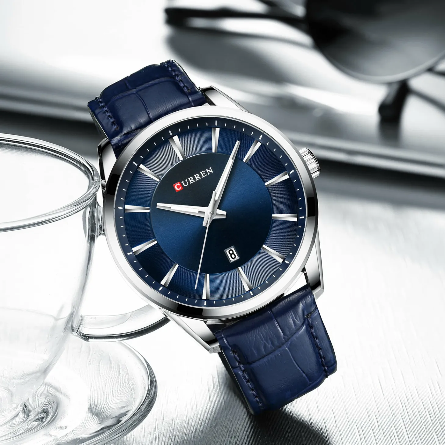 Men's Fashion Round Shape Quartz Watch with Leather Strap 8365