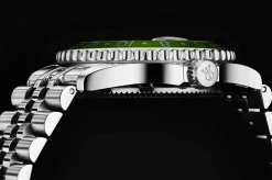 Revue Thommen Schweizer Armbanduhr Taucheruhr GMT Diver Edelstahl Armband 17572.2234