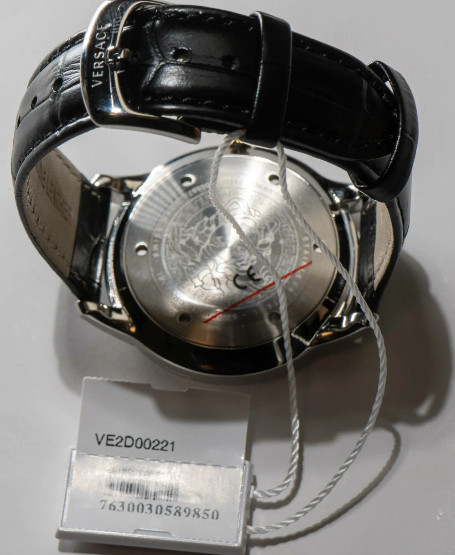 Versace Herren Armbanduhr Univers 43 mm Datumsfenster Armband Leder VE2D00221